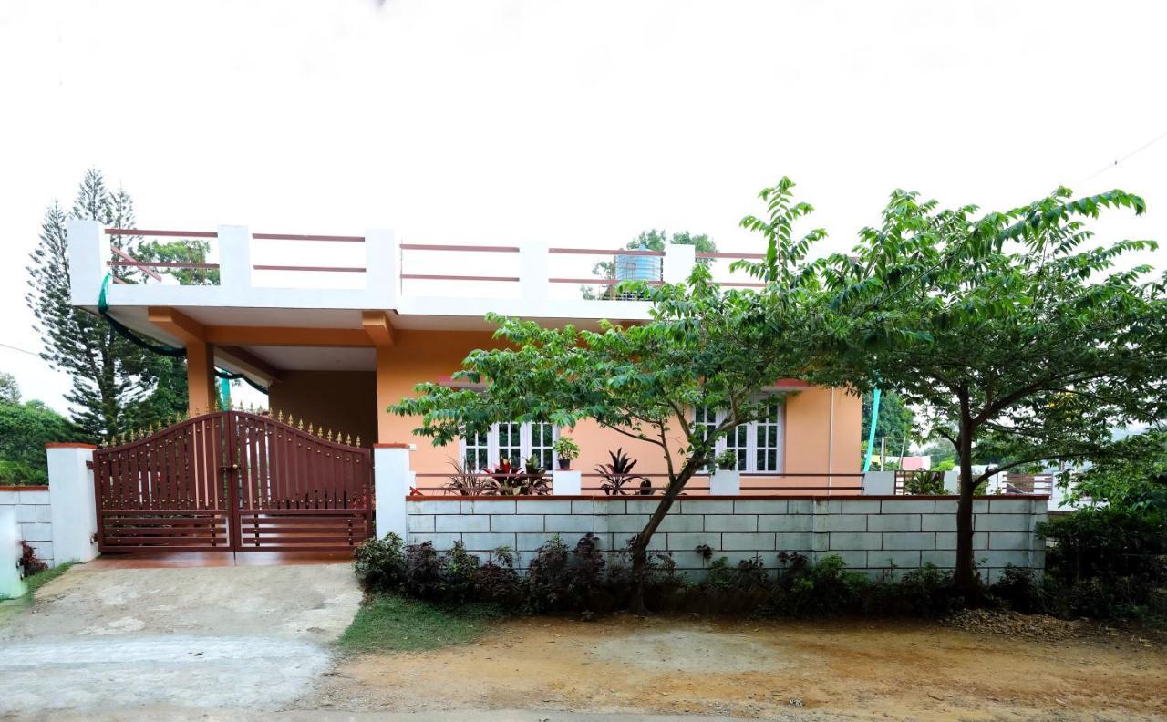 Srishti Homestay Madikeri Exterior photo